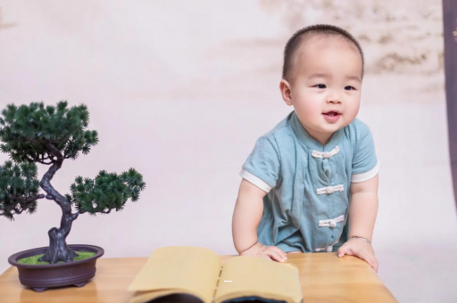 黔西孕妇显怀是几个月